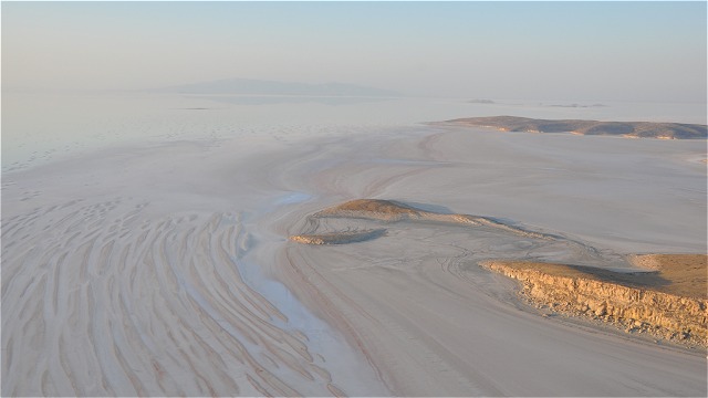 خشک شدن درياچه اروميه  نتيجه تصميمات نادرست انساني است